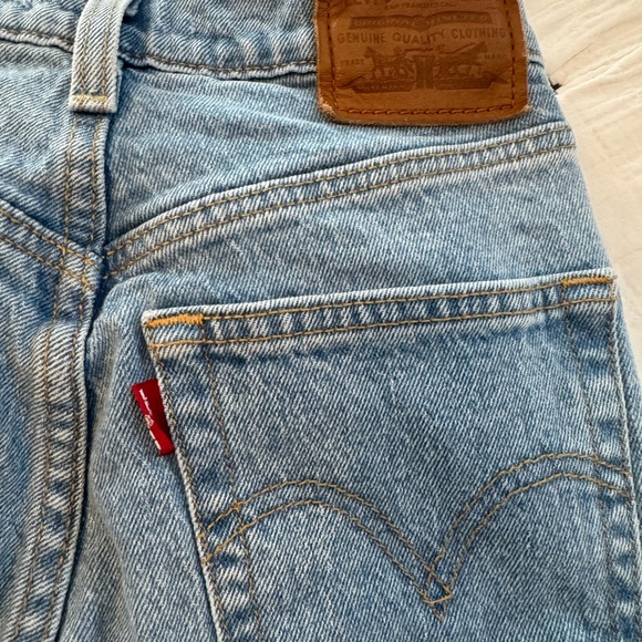 Levi's Light Blue Straight Jeans - Picture 5 of 5